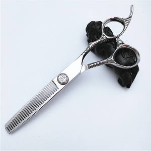 กรรไกรตัดผม Cx20 สแตนเลสสตีล ขนาดปากกรรไกร 62 มม. อุปกรณ์ตัดผมมืออาชีพสำหรับช่างตัดผม - Product Image 3
