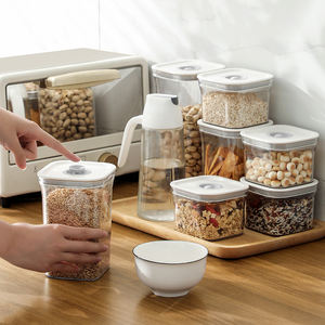 Wadah Penyimpanan Makanan Plastik Kedap Udara Ultra 3 Ukuran dengan Tombol Tekan Udara - Product Image 6