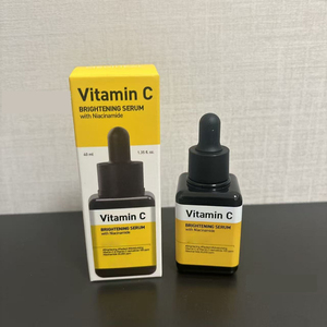Suero Iluminador con Vitamina C Mediiheel de 40 ml, Reparación de Poros, Hidratación Profunda, Cuidado Luminoso, Suero para Manchas en los Poros - Product Image 1