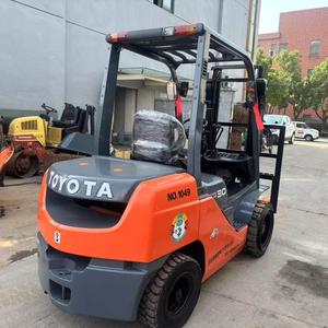 Carretilla elevadora TOYOTA 3Ton usada barata, alta calidad, bien cuidada, totalmente probada, garantía de 6 meses, lista para enviar - Product Image 1
