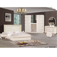 Ensemble de Meubles de Chambre de Luxe Complet, Style Africain, Beige et Blanc, Très Grand Lit Master, Fabrication Guangdong