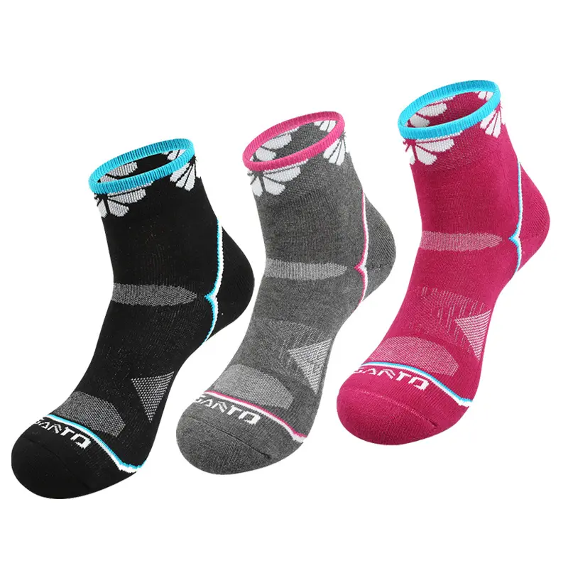 XIANGHUI Custom men's and women's nylon seamless sports socks quarter calf basketball running socks