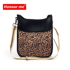 Summer New Fashion Ladies' Neoprene Luxury Small Messenger Bag Open Closure Ladies' Crossbody Shoulder Bag 3pcs quantité minimale de commande - Product Image 5