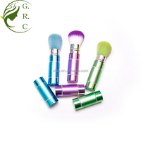 Pinceaux de maquillage Fluffy Small Face Powder Contour Blush Grande taille Pinceau Kabuki rétractable simple avec couvercle