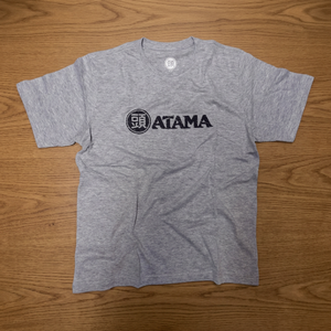 เสื้อยืดผู้ชายผ้าเจอร์ซีย์คอตตอน 100% ลายพิมพ์แบบทึบ น้ำหนัก 180 กรัม เป็นมิตรกับสิ่งแวดล้อม พิมพ์ลายซิลค์สกรีน ดีไซน์เรียบๆ บริการรับผลิตตามแบบ OEM - Product Image 3