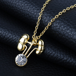 Collana con Ciondolo a Forma di Rene, Gioielli alla Moda con Cuore in Cristallo Placcato Oro, Design Medico per Donne, Uomini, Nefrologi e Medici - Product Image 4