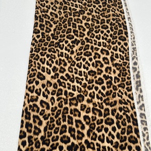 Tessuto Satinato con Stampa Leopardata <span class=keywords><strong>in</strong></span> <span class=keywords><strong>Viscosa</strong></span> Leggera 100GSM per Camicie e Bluse da Donna - Product Image 5