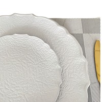 Assiettes de présentation jetables en plastique moderne, écologiques, sans danger pour le contact alimentaire, avec bord doré et blanc nacré, pour mariage, en gros