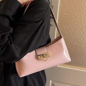 Sac carré en cuir PU tendance, à porter à l'épaule ou sous le bras, couleur unie simple, sacoche de qualité supérieure pour femme - Product Image 3