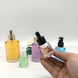 Bouteille en verre à épaule oblique pour huiles essentielles avec tête pulvérisatrice, prix usine de gros, pour soins de la peau, parfums et lotions stabilisées - Product Image 5