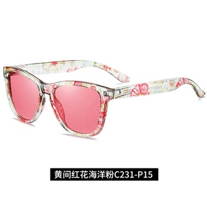 Neue 21 Farben Sonnenbrillen Ready Stock Retro PC-Rahmen Benutzer definiertes Logo Polarisiertes Herren quadrat 2025 Sonnenbrillen UV400 Damen Outdoor-Brillen - Product Image 4