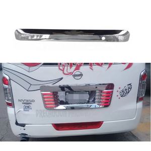 Adhesivo Decorativo Cromado para Manija de Puerta Trasera para NISSAN NV350 Caravan E26 2022 en Adelante HIACE HOME USE - Product Image 1