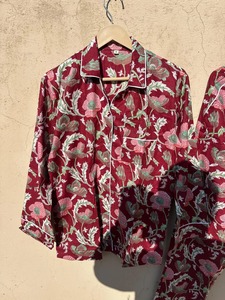 Conjunto de Pijama de Algodón Orgánico Indio, Estampado Floral a Mano, Manga Larga, Botones, Ultra Suave, Transpirable, Unisex - Product Image 3