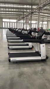 Équipement de cardio-training commercial pour salle de sport avec écran LED, idéal pour les espaces intérieurs à fort trafic - Product Image 2