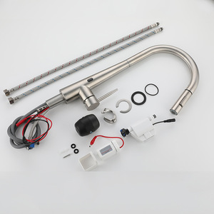 ก๊อกน้ำห้องครัวแบบดึงออกได้ สแตนเลส 2.0-2.9 แกลลอน/นาที แบบก้านเดี่ยว ติดตั้งบนเคาน์เตอร์ วาล์วเซรามิกทันสมัย รุ่น YQ50020F - Product Image 1