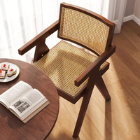 Chaise de salle à manger en rotin naturel tressé de style Mid-Century, avec structure en bois massif et assise en cannage respirant, mobilier d'intérieur pour la détente et la salle à manger