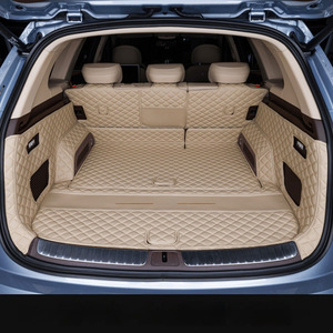 Accessoires d'intérieur PVC 5D 3D Coussin de pied en cuir Imperméable Couverture complète Doublure de coffre de voiture 5 7 sièges Tapis de coffre - Product Image 1