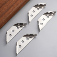 Pince d'angle multifonctionnelle en acier inoxydable épaissie à 90 ° Tables Chaises Fixateur d'armoire Cheville de renforcement pour cuisine et salle à manger
