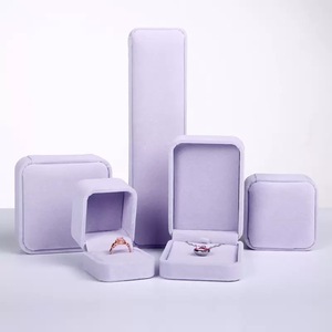 Venta <span class=keywords><strong>al</strong></span> <span class=keywords><strong>por</strong></span> <span class=keywords><strong>mayor</strong></span> <span class=keywords><strong>por</strong></span> encargo brazalete terciopelo joyería caja de regalo <span class=keywords><strong>para</strong></span> collar anillo joyería embalaje - Product Image 6