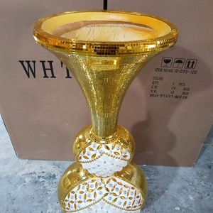 Trompette en verre, grands Vases dorés pour centres de table de mariage - Product Image 6