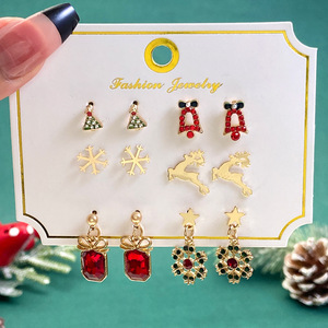 Pendientes Colgantes Estilo Tarjeta de Navidad Europeos y Americanos, Lindos con Reno, Papá Noel, Muñeco de Nieve, Aleación de Dibujos Animados para Mujer - Product Image 4