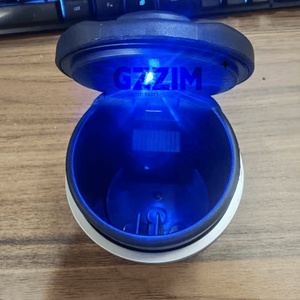 Cendrier de voiture portable pour voiture et camion, LED bleue, cendrier sans fumée, porte-cigarettes, caoutchouc antidérapant - Product Image 2