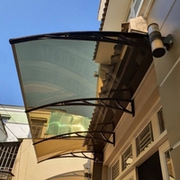 Pare-soleil extérieur Panneaux de toit en polycarbonate transparents et robustes Pare-soleil Pare-soleil en forme de parapluie