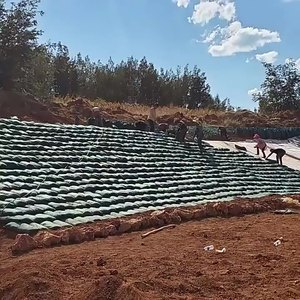 Geobags no tejidos de bajo precio Geotextil PP Sand Geo Bag Material de construcción de plástico para arena - Product Image 4