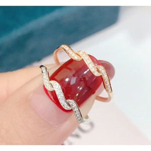 Anello impilabile con onda di diamante naturale in oro reale 18K - Product Image 6