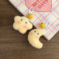 Porte-clés étoile et lune mignon et moelleux avec clochette, pendentif de sac à main doux et duveteux, breloque en peluche Kawaii, cadeau adorable pour filles, accessoires de sac à dos
