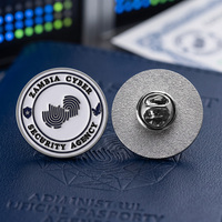 Épingles de revers personnalisées en émail pour logo de marque, badges ronds en alliage de zinc plaqué argent pour cadeaux souvenirs