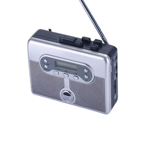 Lecteur de cassettes en plastique Ezcap239 avec radio AM/FM et enregistreur de microphone Caractéristiques Affichage de l'heure Alarme - Product Image 4