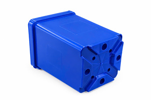Maceta Cuadrada de Plástico Azul con Logotipo Personalizado, Material PP, Fondo Grueso con Múltiples Orificios de Drenaje, Tamaño Mediano - Product Image 2