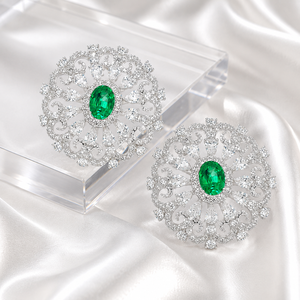 Pendientes de Plata 925 con Baño de Oro de 18K y Circonita Cultivada de UM Jewelry para Uso Diario y Regalos de Aniversario de Bodas - Product Image 6