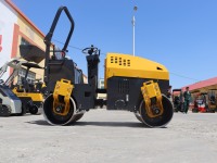 Compacteur routier à asphalte à faible consommation de carburant, 3 tonnes, 26 kW/35 CV, rouleau à double tambour pour accès agricole et petites fondations de drainage