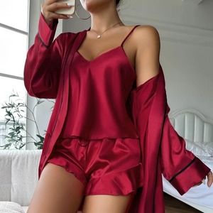 Nuovo Completo Pigiama Estivo da <span class=keywords><strong>Donna</strong></span> in Seta Ghiaccio a Tre Pezzi 2025: Camicia da Notte con Halter, Pantaloncini e <span class=keywords><strong>Abbigliamento</strong></span> Comodo per <span class=keywords><strong>Casa</strong></span> - Vendita all'Ingrosso - Product Image 3