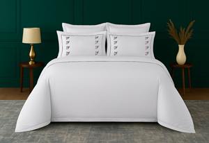 Funda de Almohada con Diseño de Rosas, Elegante Funda de Cojín Floral, Tela Suave y Transpirable, Diseño Botánico Romántico - Product Image 3