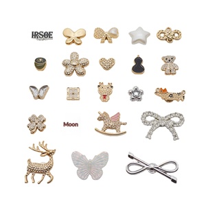 Charms per <span class=keywords><strong>Scarpe</strong></span> in ABS con Diamanti a Un Corno e Quadrifoglio, Decorazioni per Zoccoli, Vari Stili, Vendita Diretta dalla Fabbrica, Fai da Te, Ingrosso - Product Image 1