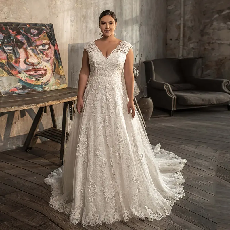 Fashion Plus Size Lace Appliqued Bridal Gown A-Line Cap Sleeve Chapel Train Wedding Dress