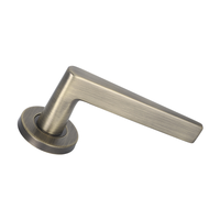 Poignée de porte à levier plat simple en acier inoxydable 304 laiton antique silencieuse pour portes intérieures en bois