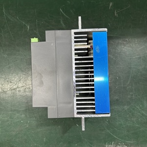 Regolatori dinamici composti da tiristori e componenti elettronici applicati nella commutazione rapida dei condensatori Shunt - Product Image 2