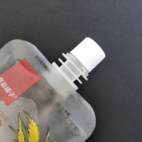 Pochette souple personnalisée avec bec verseur pour jus et aliments liquides, emballage anti-fuite sans BPA, usine de pochettes souples avec bec verseur en plastique