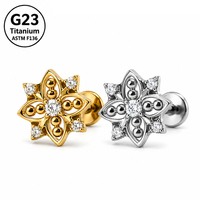 Perhiasan Tindik Labret Titanium ASTM F136 Bentuk Bunga Bintang Datar untuk Tulang Rawan Helix Tragus Warna Emas Baja, Cocok untuk Hadiah