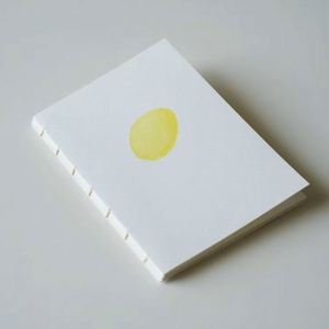 Carnet à couverture rigide en cuir Mymoonpie avec reliure coptique, couverture artistique personnalisée, papier recyclé A5/A4, reliure cousue pour étudiants et créatifs - Product Image 1
