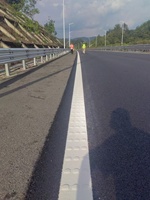 Peinture de marquage routier bicomposante ZHIHAO MMA 2K blanche à application par pulvérisation pour autoroutes