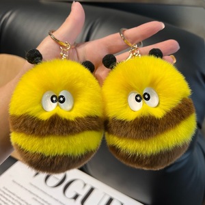 Portachiavi a Forma di Ape in Morbida Pelliccia di Coniglio, Ciondolo per Auto e Pallina di Peluche per Zaini e Accessori da Ragazza - Product Image 1