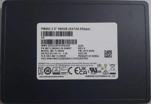 PM9D3A U.2 ソリッドステートドライブ 960GB 1.92TB 3.84TB 7.68TB PCIe NVMe 5.0 MZWL6960HFJA-00AW7 - Product Image 6