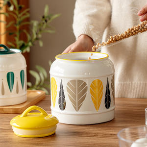 Bocaux <span class=keywords><strong>de</strong></span> cuisine en céramique au design moderne personnalisé couvercle scellé pour thé lait en poudre café collations chili saindoux stockage <span class=keywords><strong>de</strong></span> bijoux - Product Image 4