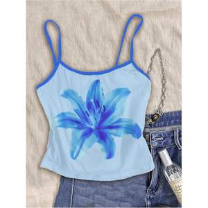 Top Corto de Tirantes Finos con Estampado Floral Personalizado para Mujer, Top de Verano Transpirable de Punto, Diseño Blue Lily - Product Image 1