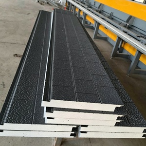 Panel Metálico Tallado de Fácil Instalación con Aislamiento Térmico para Cabaña - Product Image 6